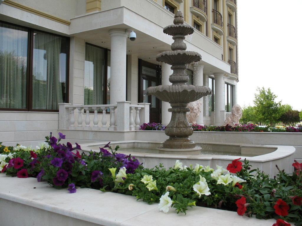 Hestia Hotel Calarasi  Exterior foto