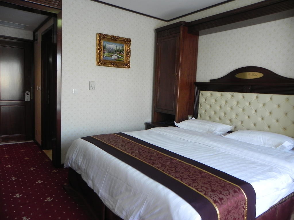 Hestia Hotel Calarasi  Quarto foto